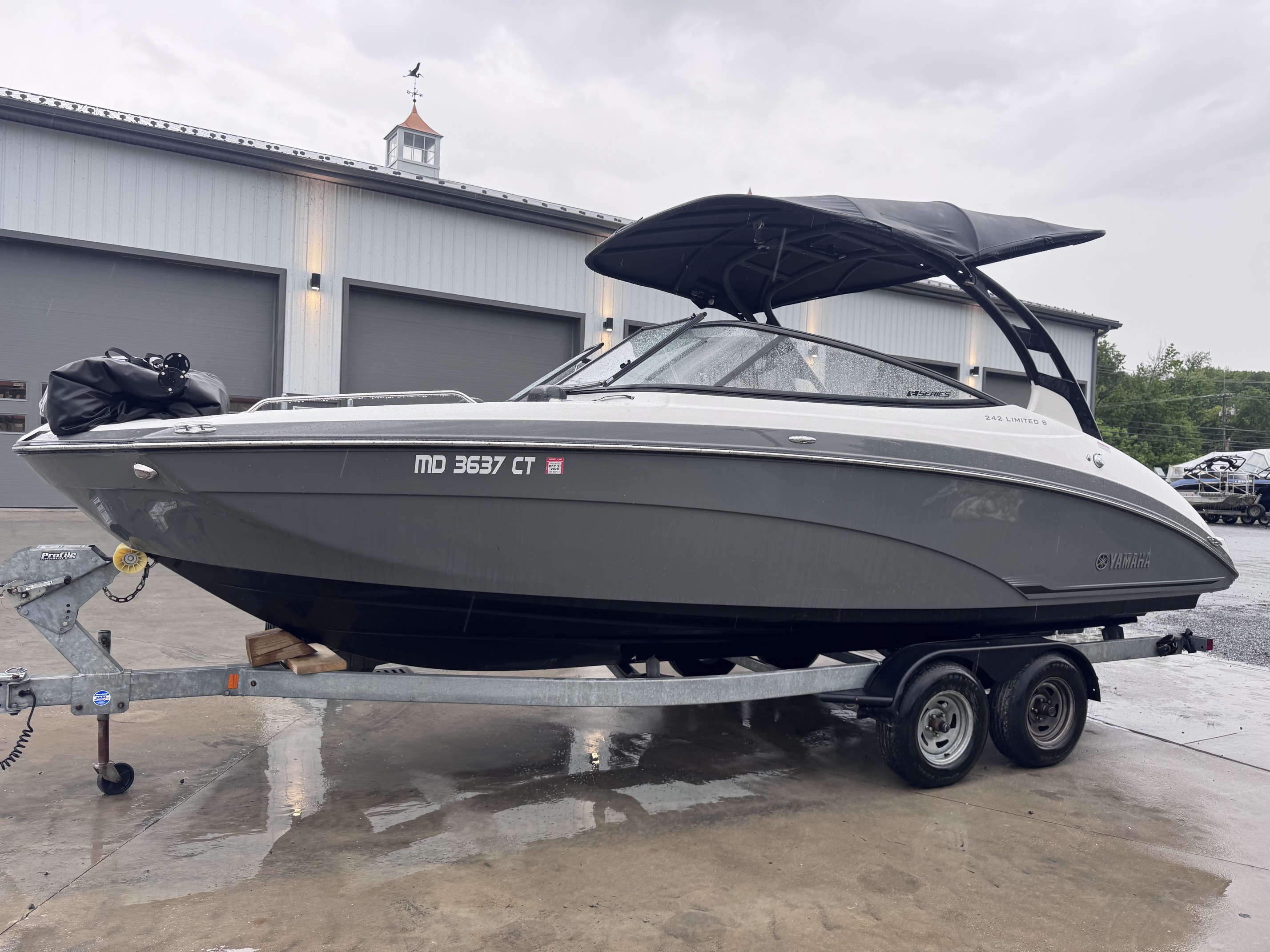 Used 2019 Yamaha 242SE