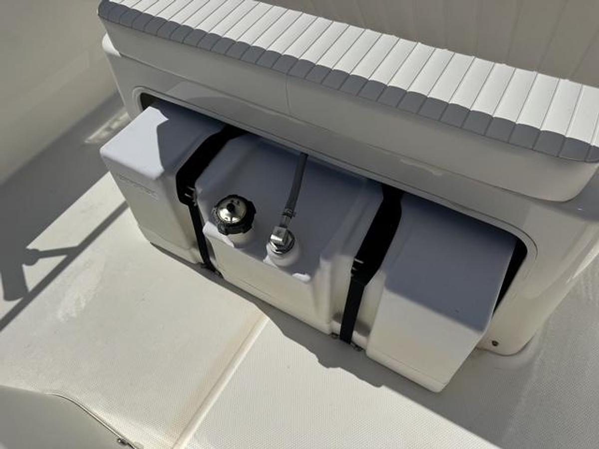 Used 2017 Boston Whaler 17 Montauk