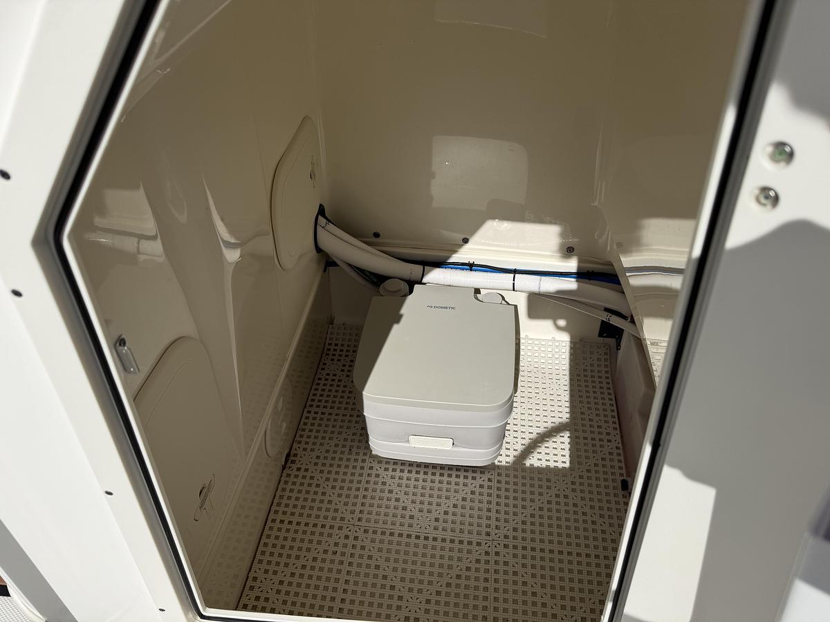 Used 2018 Boston Whaler 210 Montauk