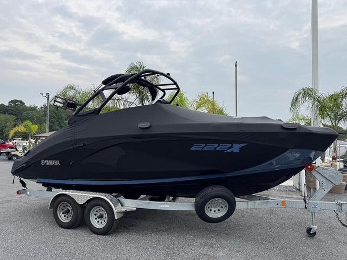 Used 2024 Yamaha Boats 222XD