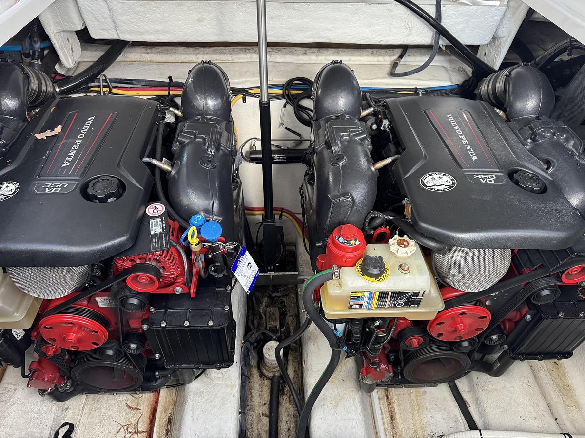 Used 2019 Monterey 355 Sport Yacht