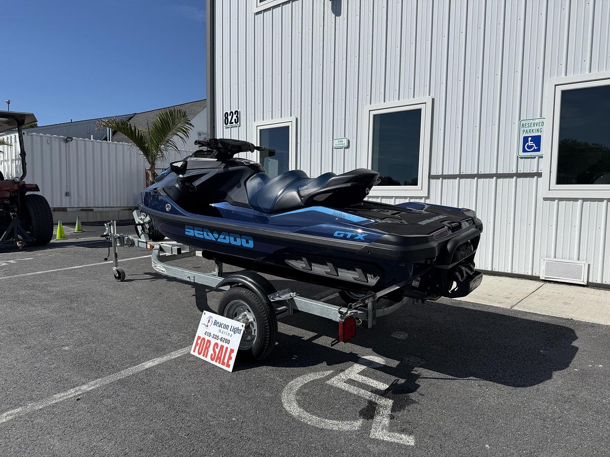 Used 2024 Sea Doo GTX230