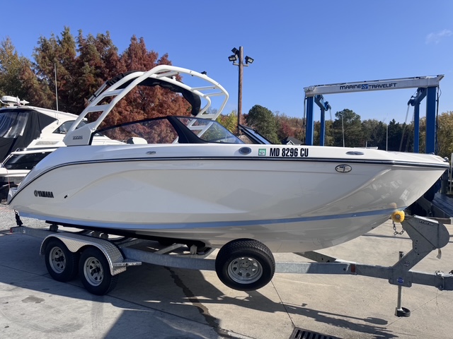 Used 2024 Yamaha 222S