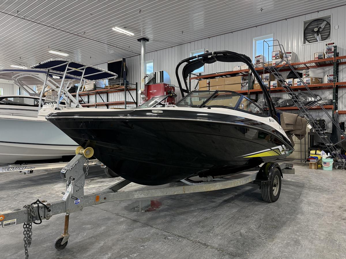 Used 2017 Yamaha AR195