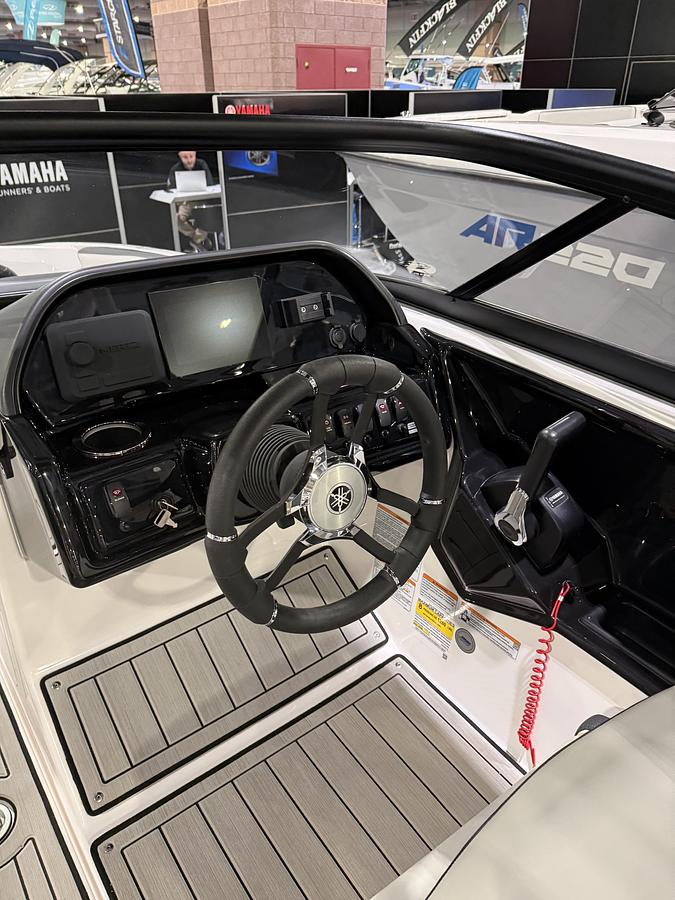 2026 Yamaha Boats 195S