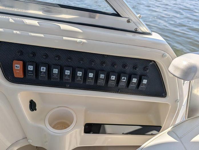 Used 2004 Grady White 258 Journey