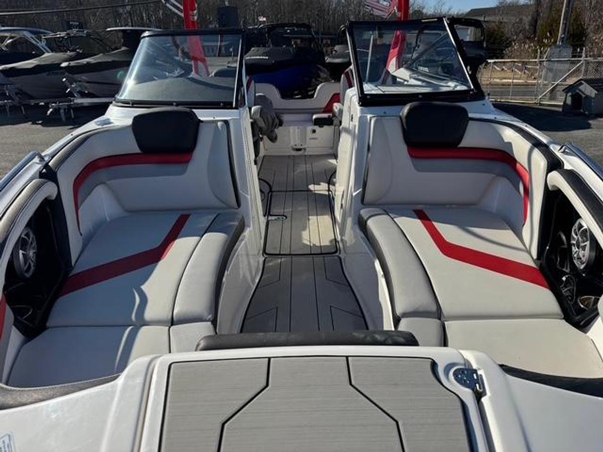 Used 2020 Yamaha 242XE