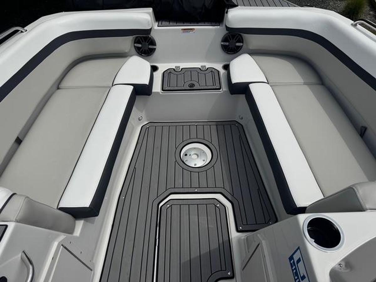 Used 2024 Yamaha SVX 191