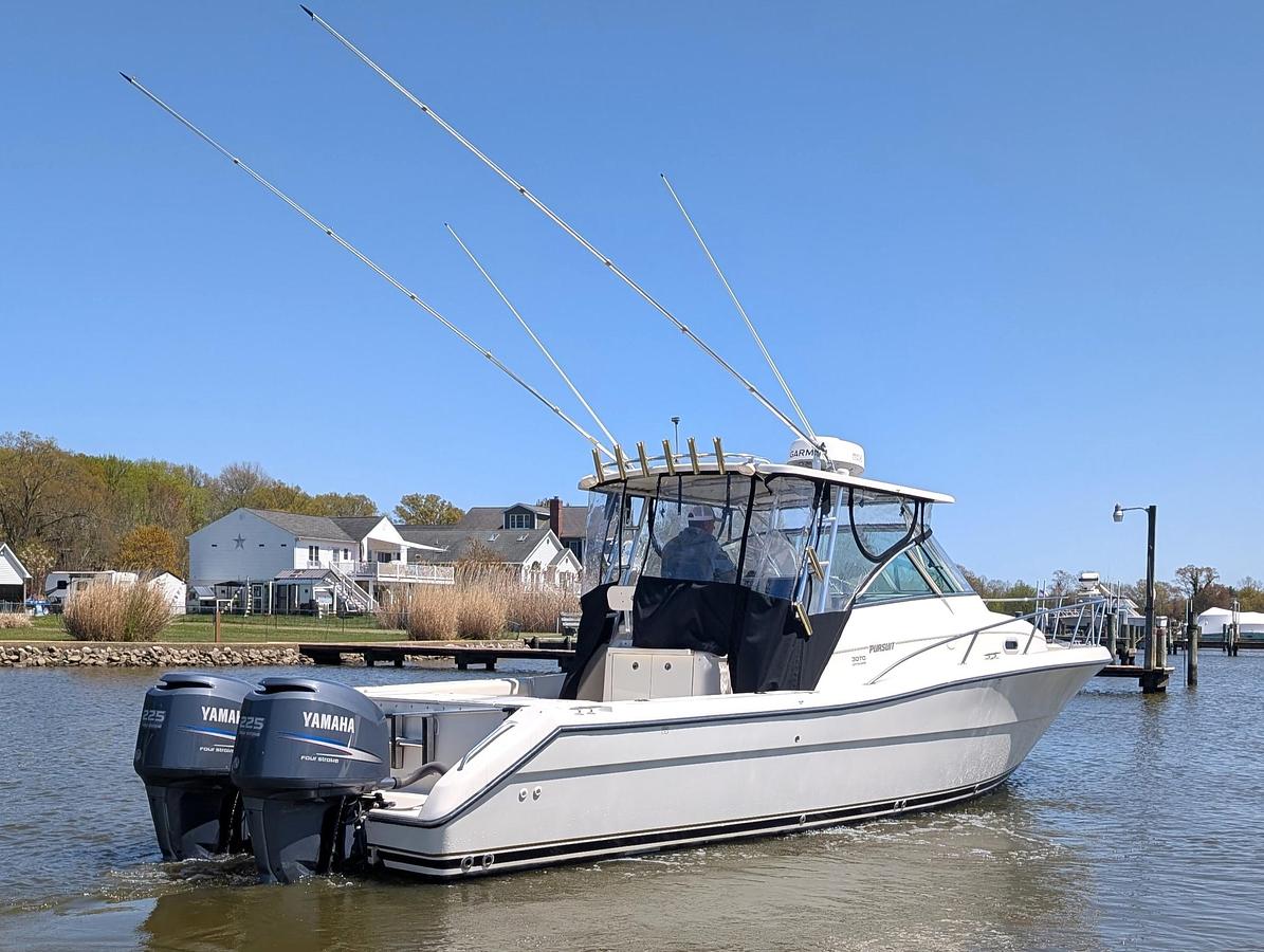 Used 2001 PURSUIT 3070 OFFSHORE