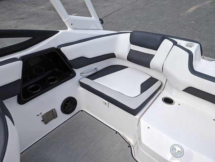 Used 2023 Yamaha Marine AR195