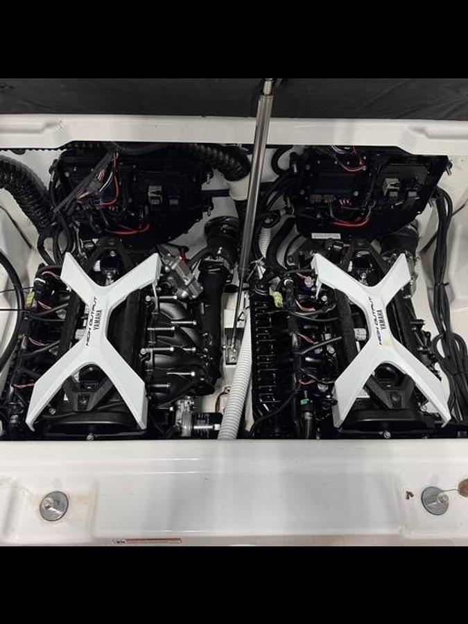 Used 2025 Yamaha 252SE