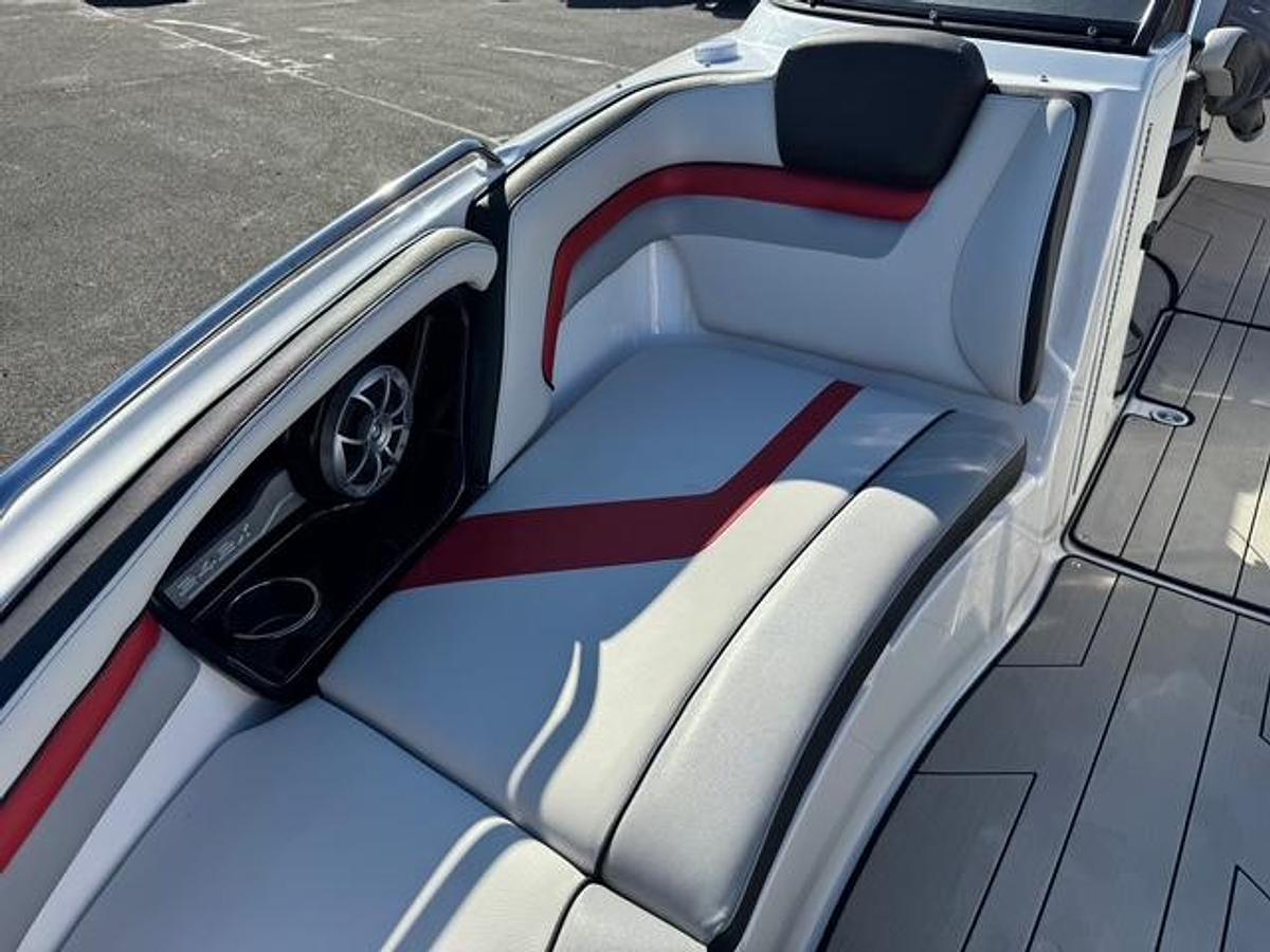 Used 2020 Yamaha 242XE