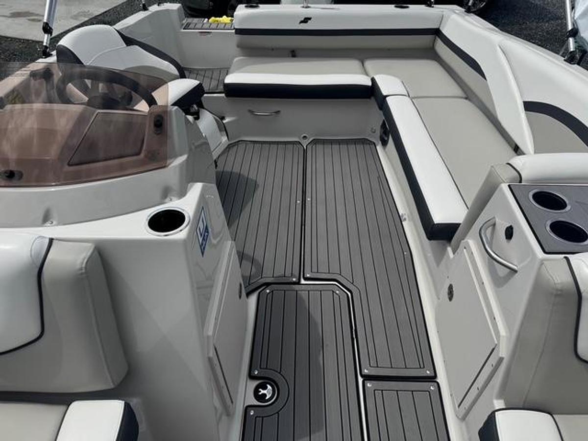 Used 2024 Yamaha SVX 191