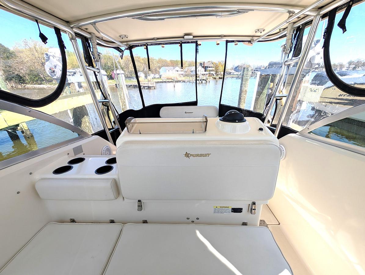 Used 2001 PURSUIT 3070 OFFSHORE
