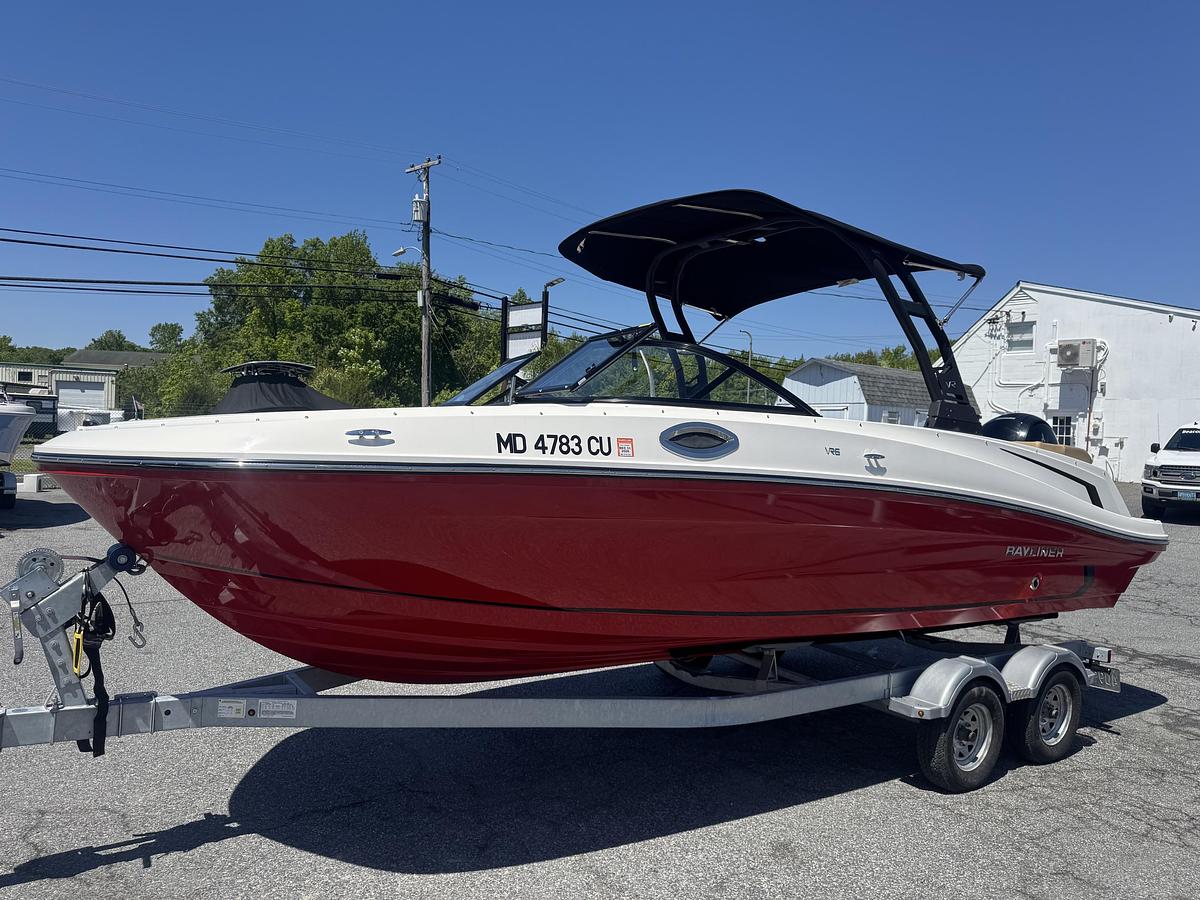 Used 2024 Bayliner VR6 OB