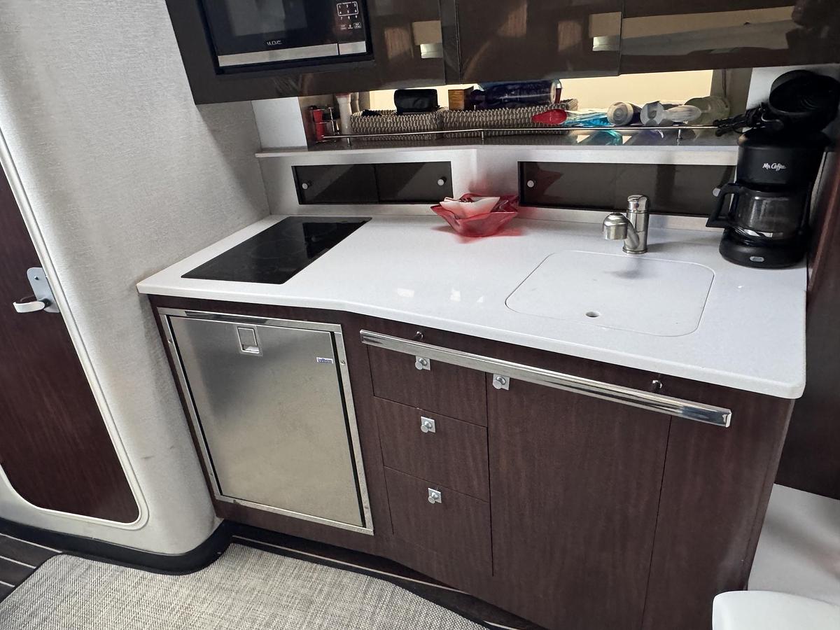 Used 2019 Monterey 355 Sport Yacht