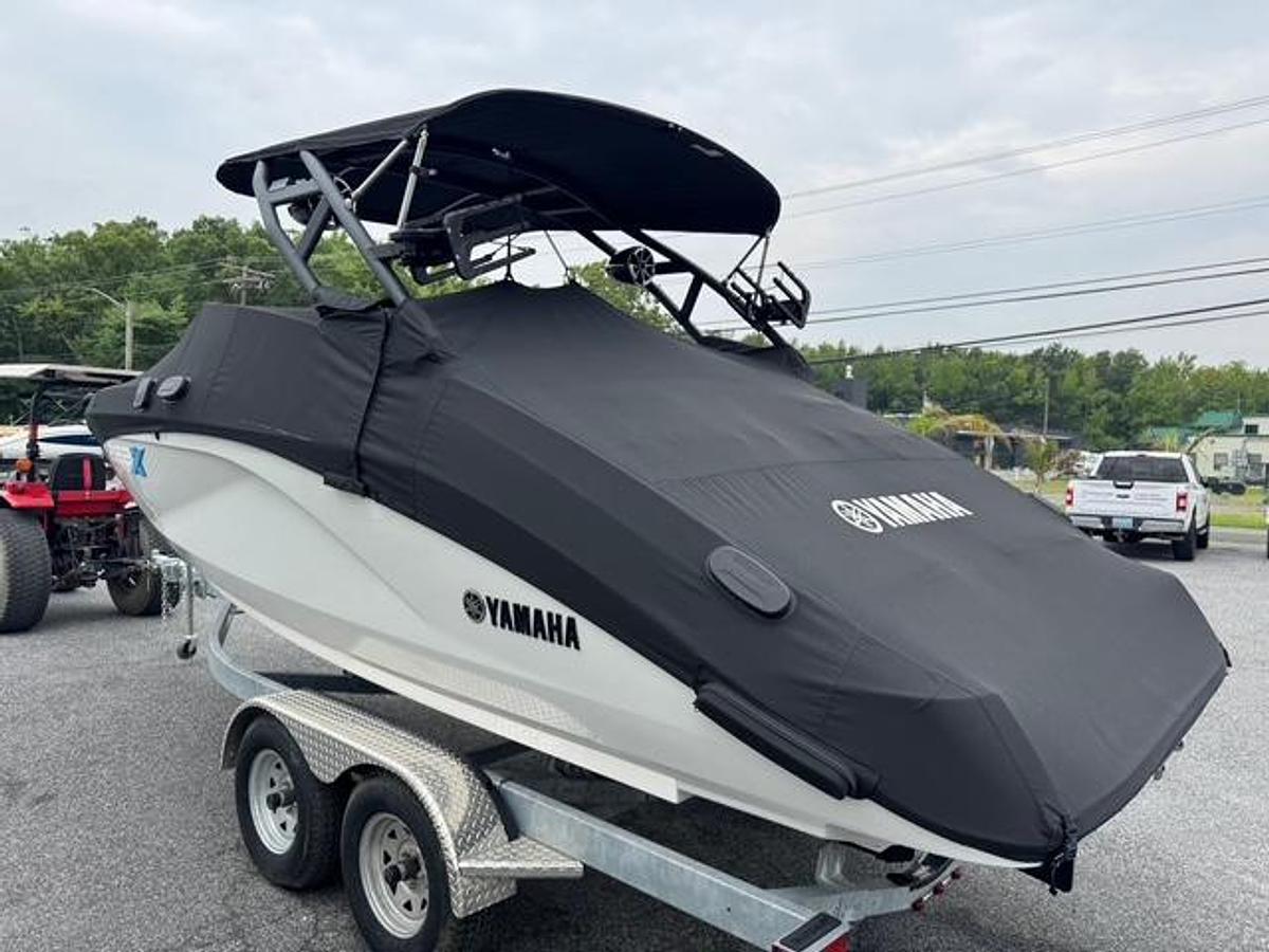 Used 2023 Yamaha Boats 222XD