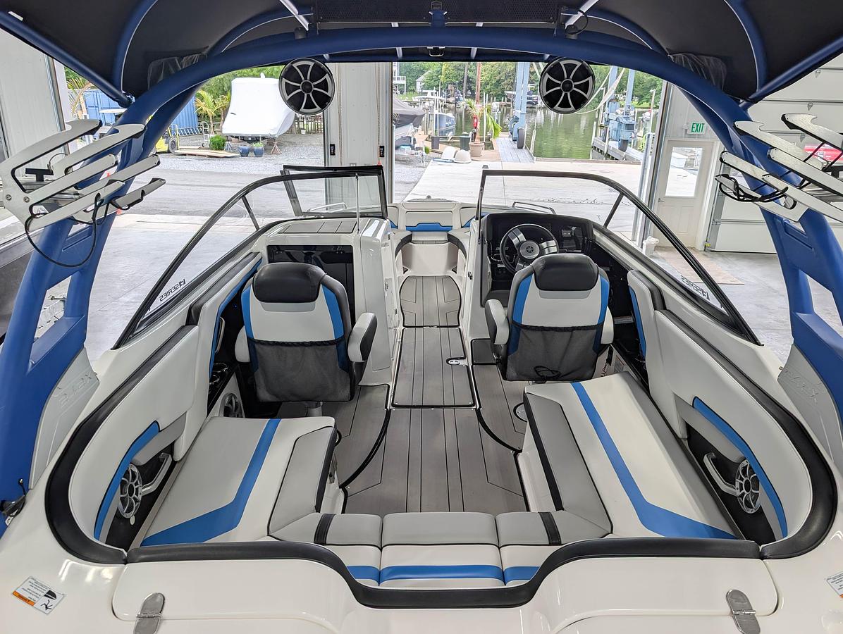 Used 2019 YAMAHA 242X E-SERIES