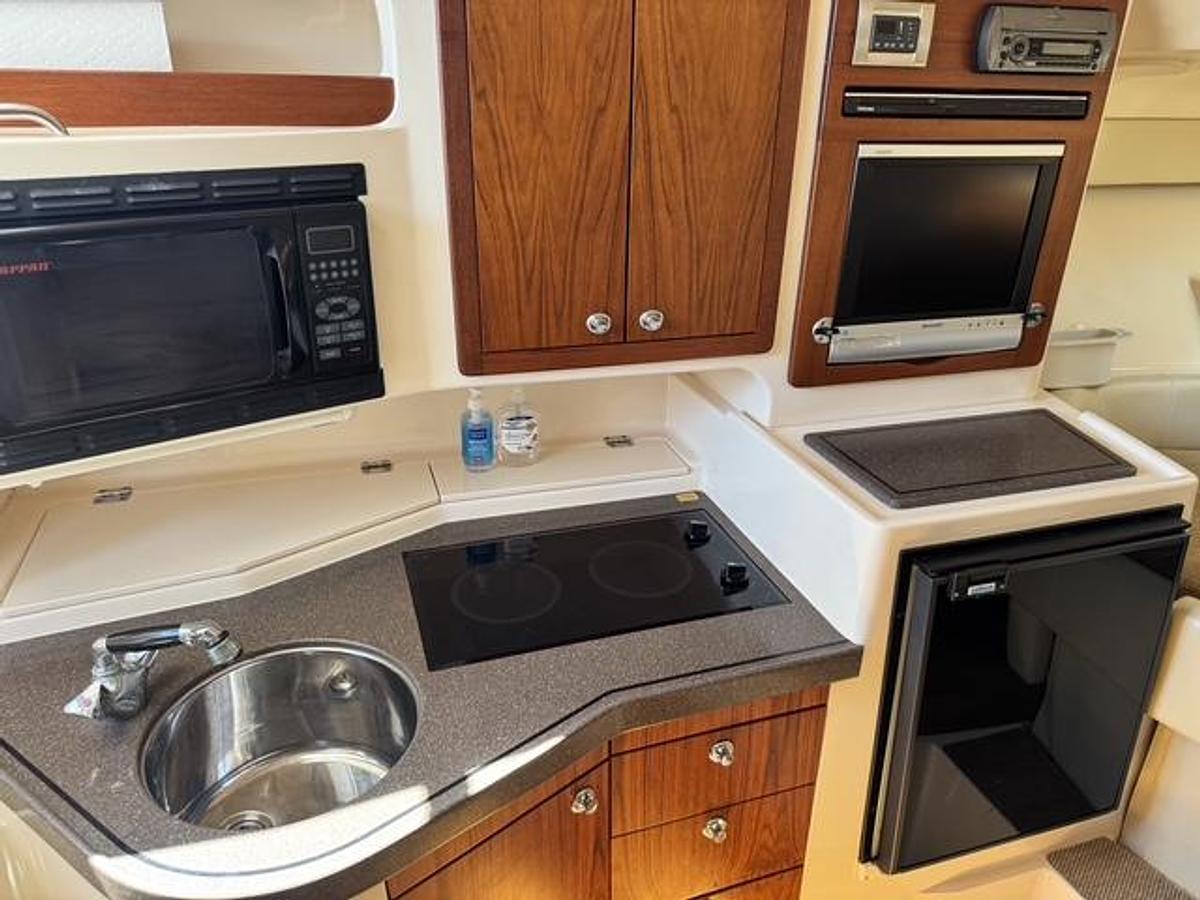 Used 2008 Grady White 330 Express