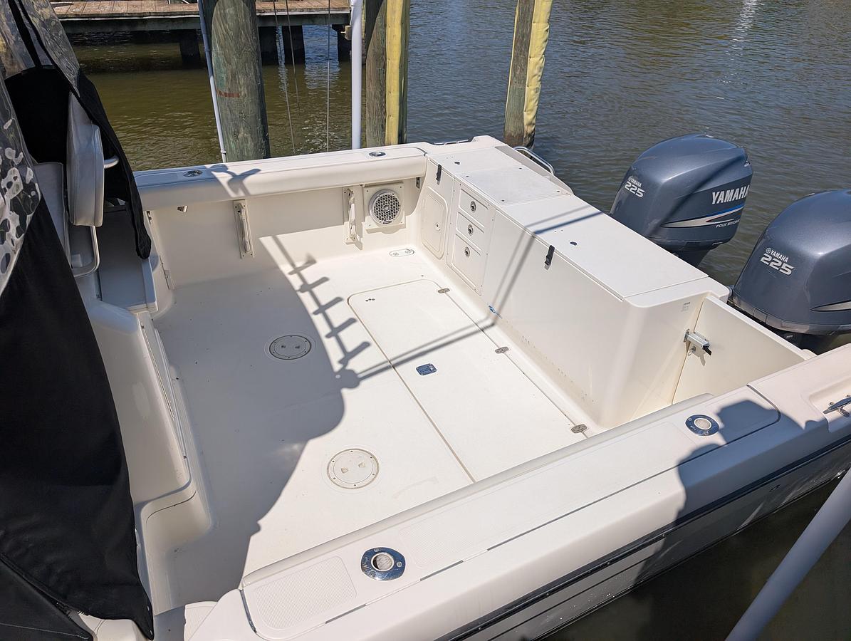 Used 2001 PURSUIT 3070 OFFSHORE