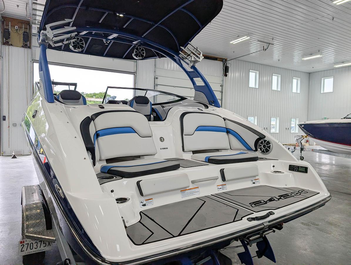 Used 2019 YAMAHA 242X E-SERIES