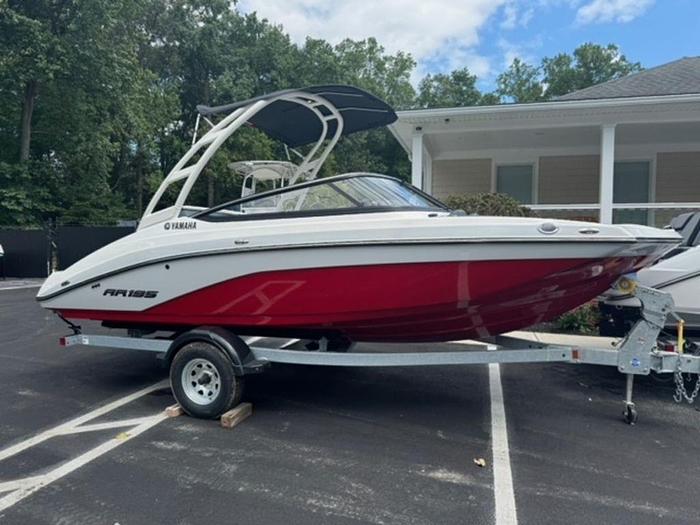 2024 Yamaha Marine AR195