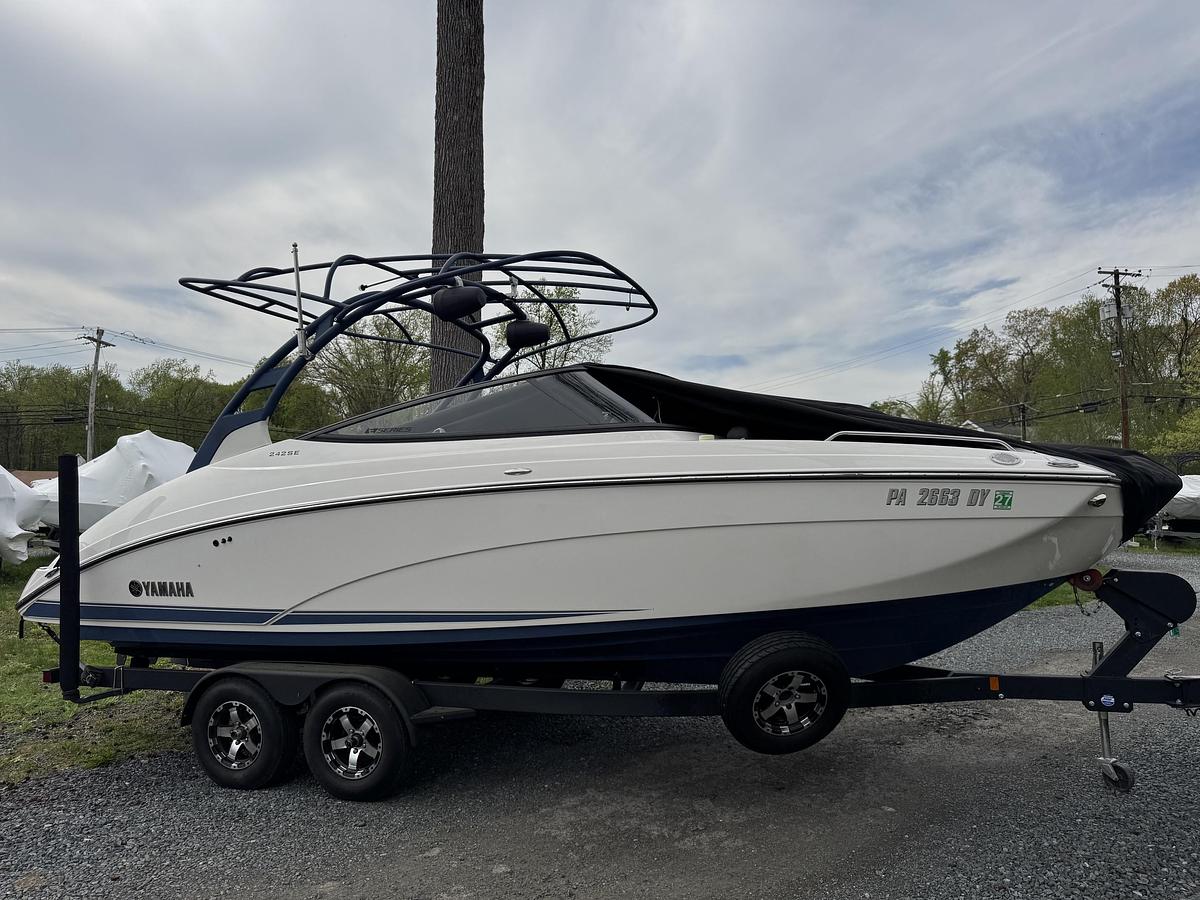 Used 2020 Yamaha 242SE