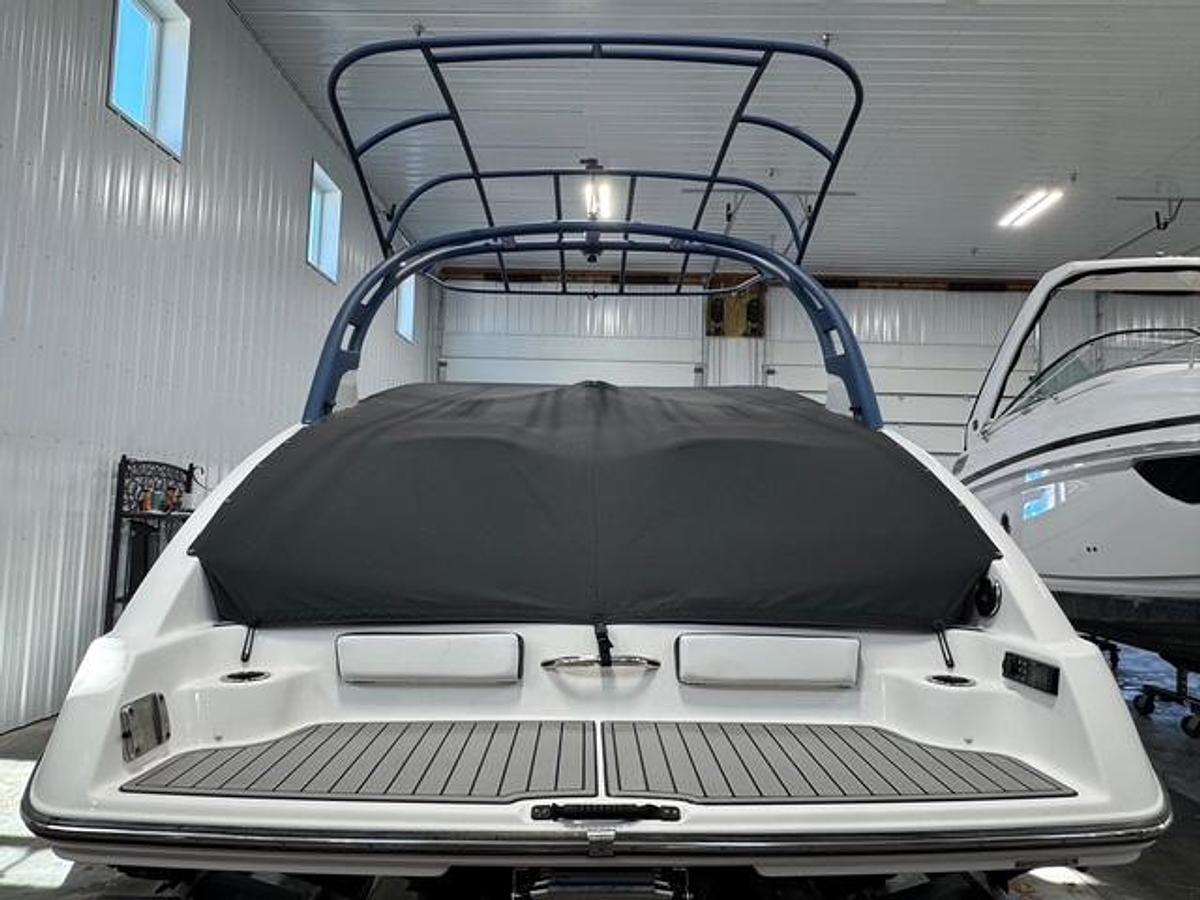 Used 2020 Yamaha 242SE