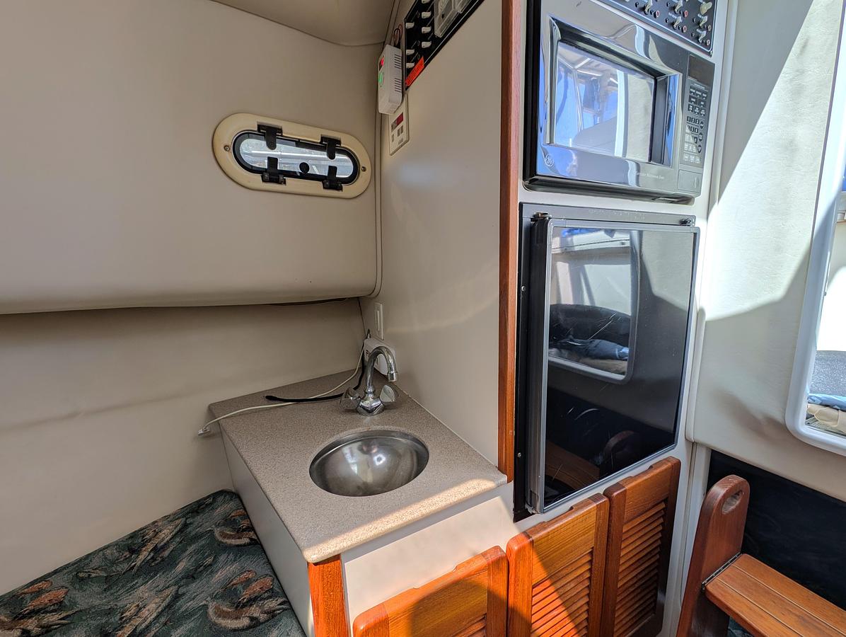Used 2001 PURSUIT 3070 OFFSHORE