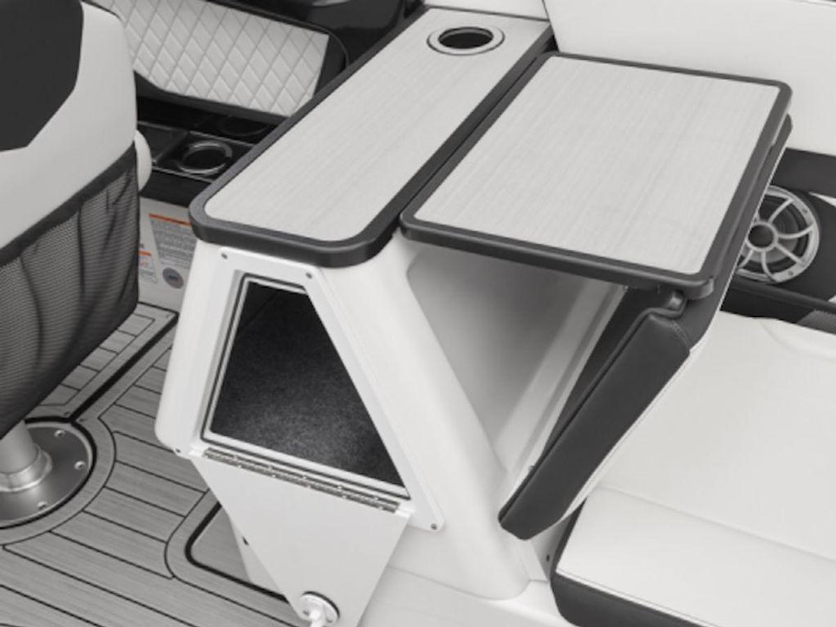 2025 Yamaha Marine 252S Base