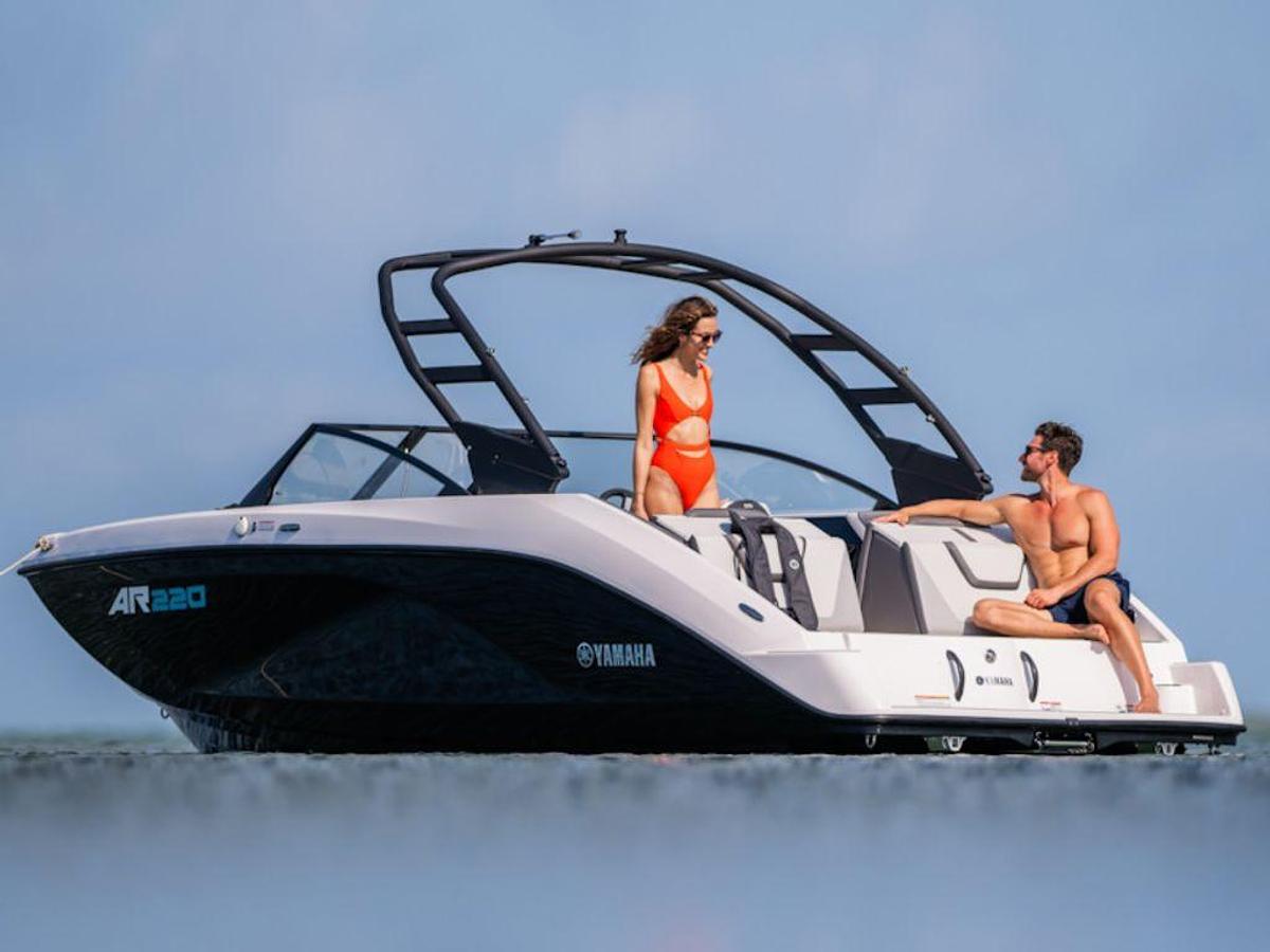 2025 Yamaha Marine AR220 Base