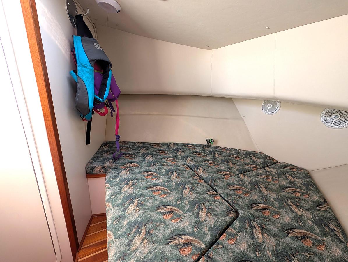Used 2001 PURSUIT 3070 OFFSHORE