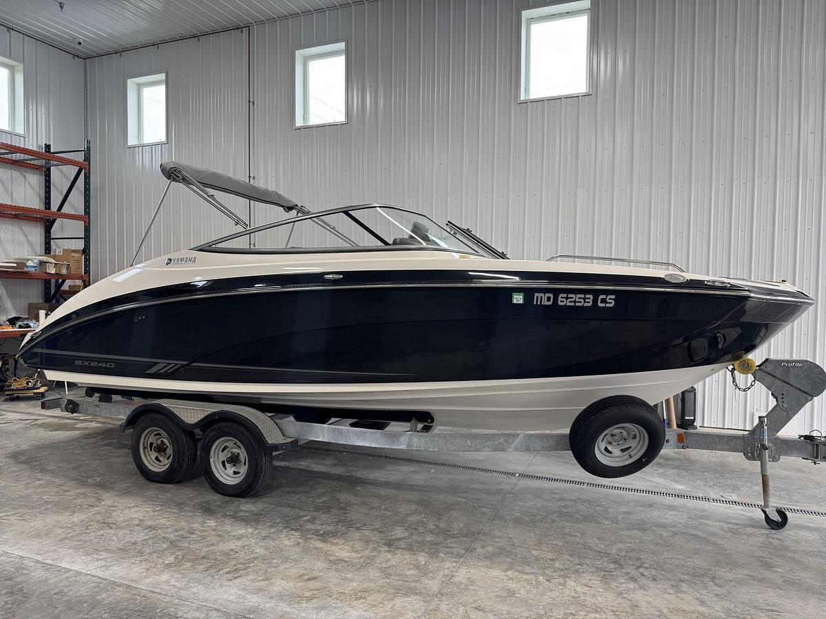 Used 2017 Yamaha SX240