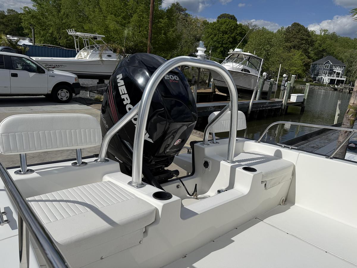 Used 2018 Boston Whaler 210 Montauk