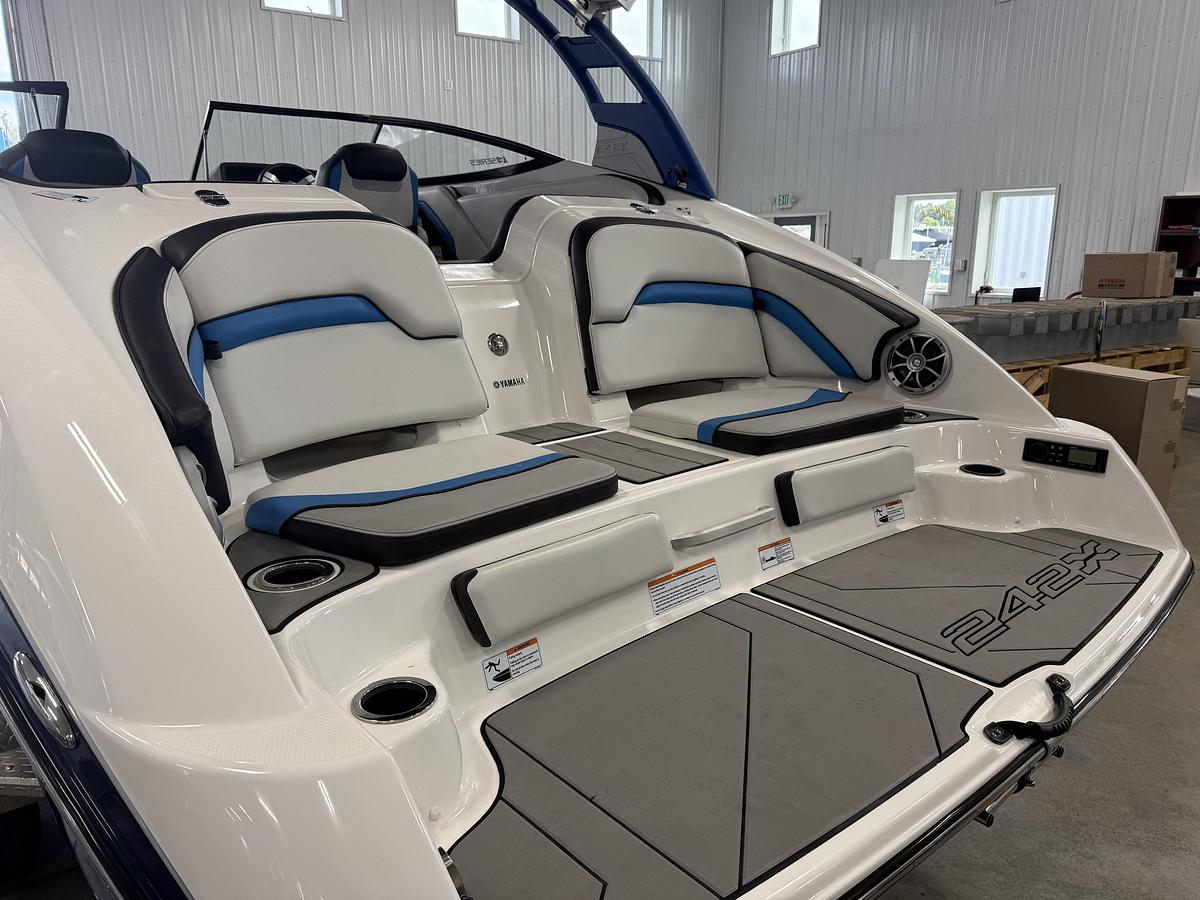 Used 2019 Yamaha 242XE