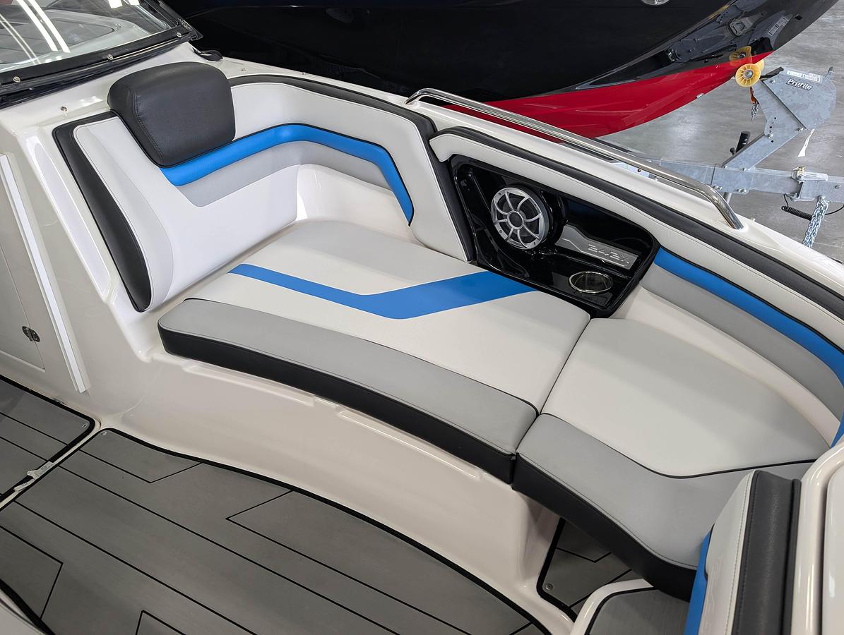 Used 2019 YAMAHA 242X E-SERIES