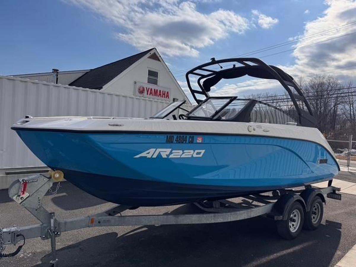 Used 2023 Yamaha AR220