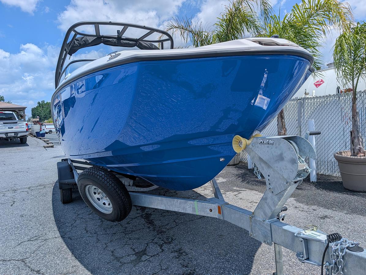 2025 Yamaha Boats AR250
