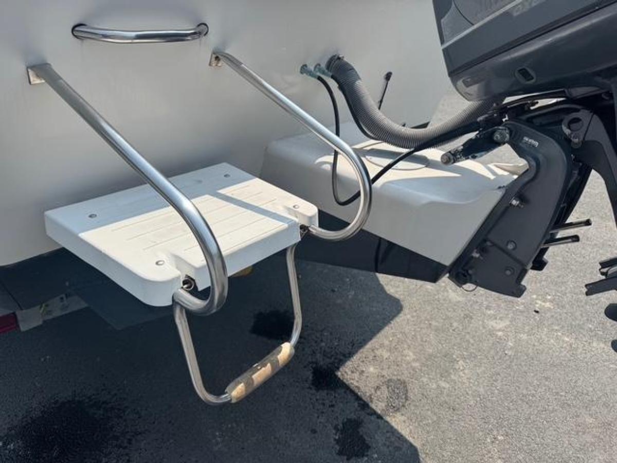 Used 1995 Pro Line 231