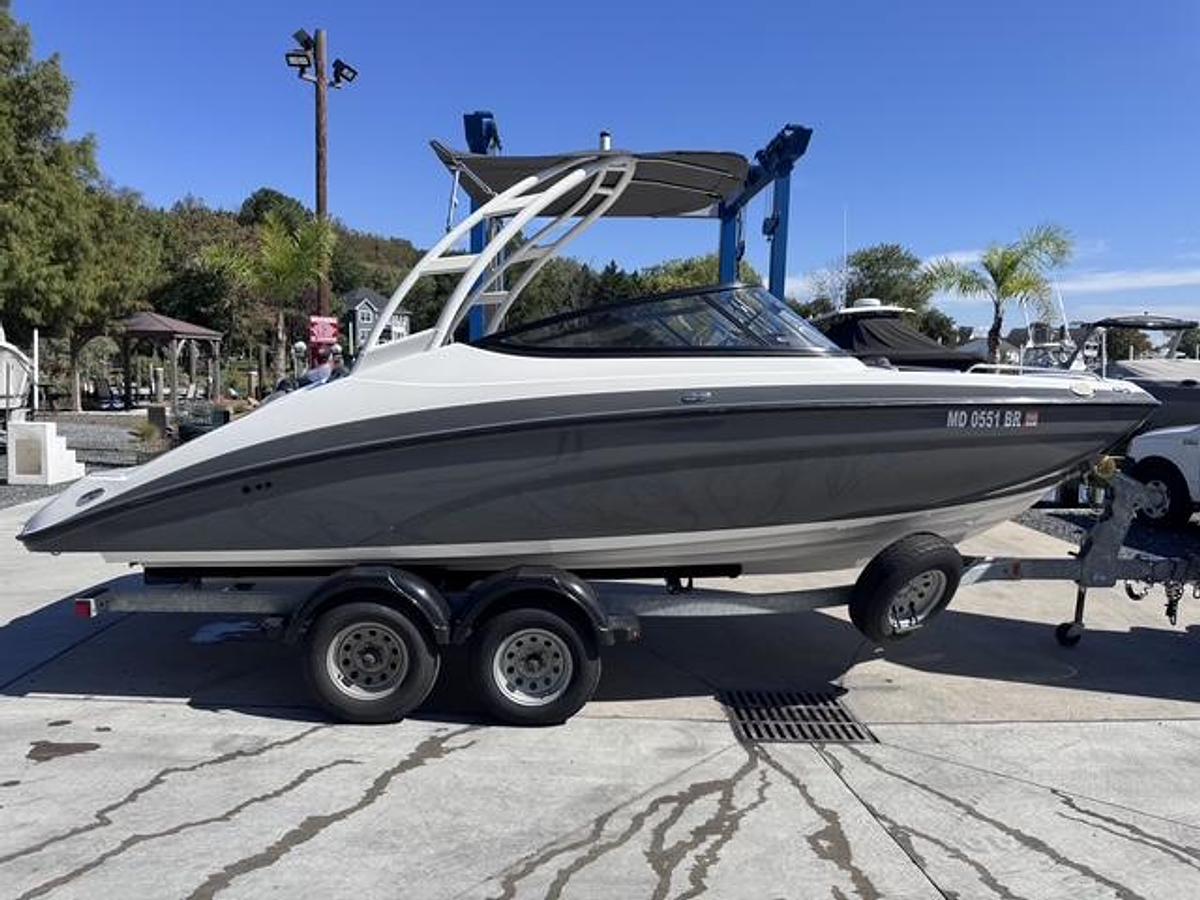 Used 2020 Yamaha AR210