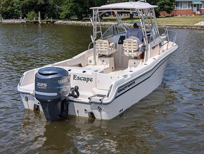 Used 2004 Grady White 258 Journey