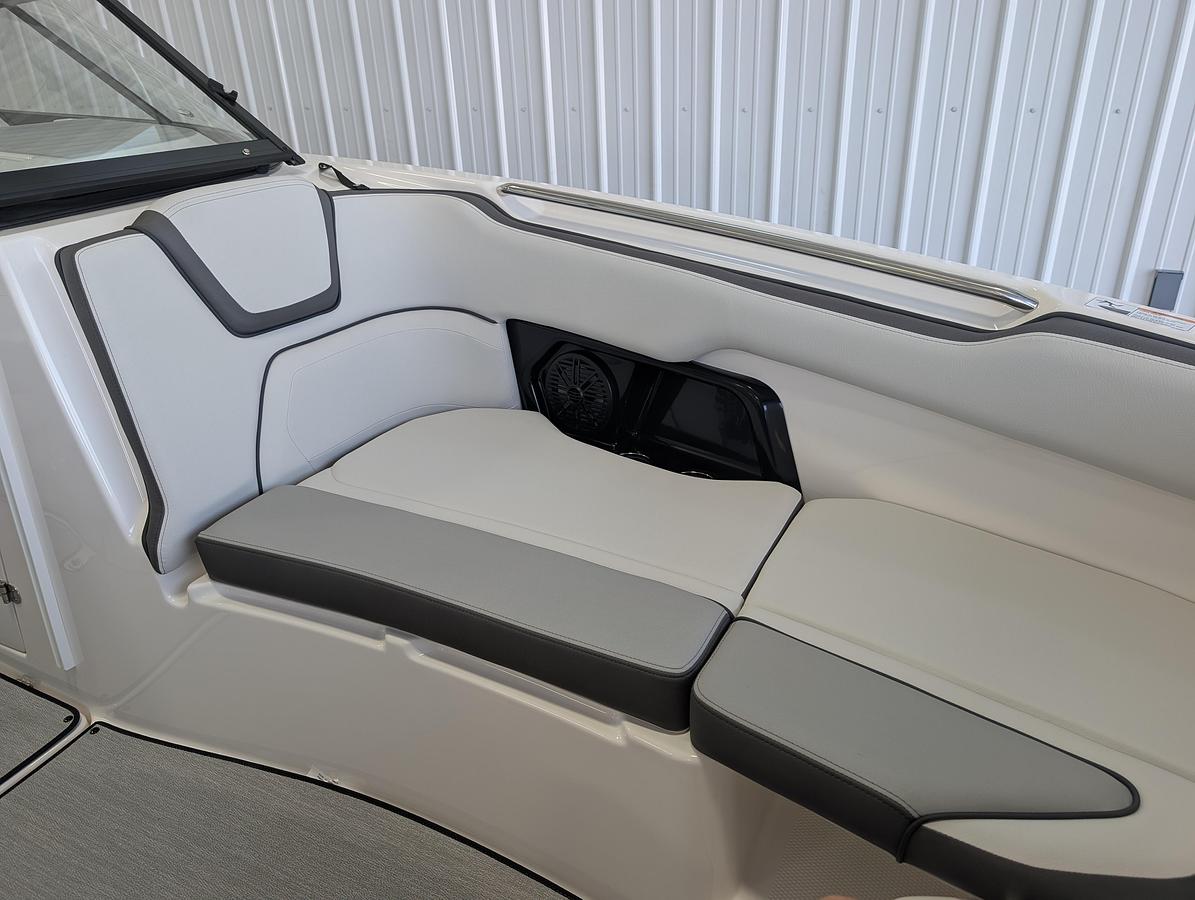 2025 Yamaha Boats AR250