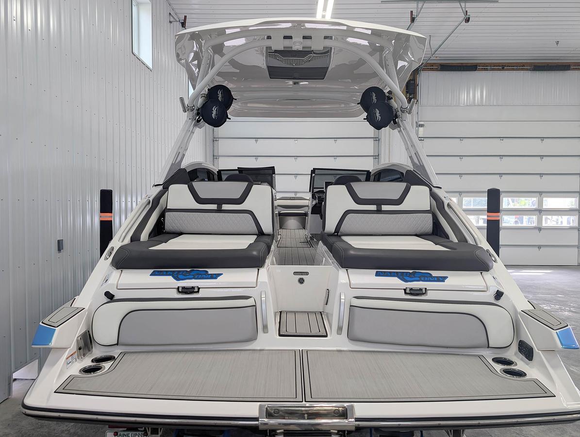 Used 2022 Yamaha Boats 275SD