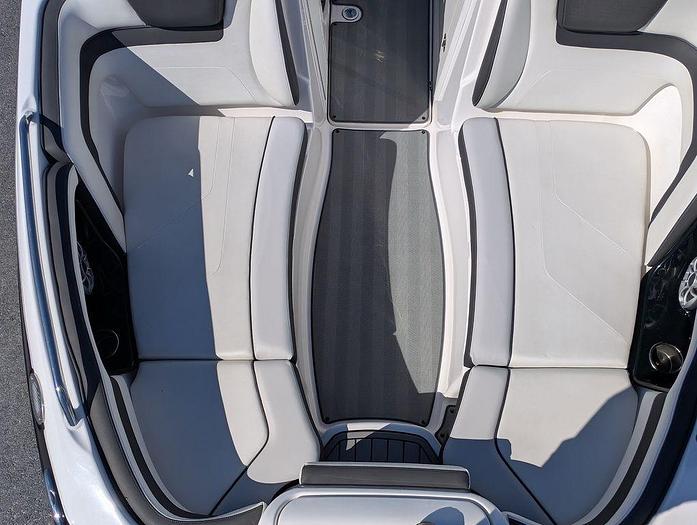 Used 2019 Yamaha Boats 242 Limited S