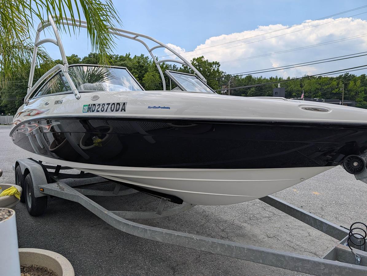 Used 2004 Yamaha Boats AR230