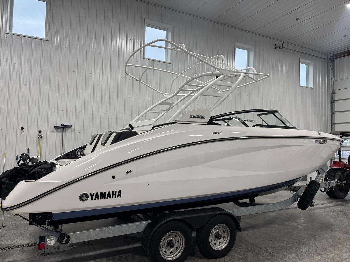 Used 2023 Yamaha 252SE