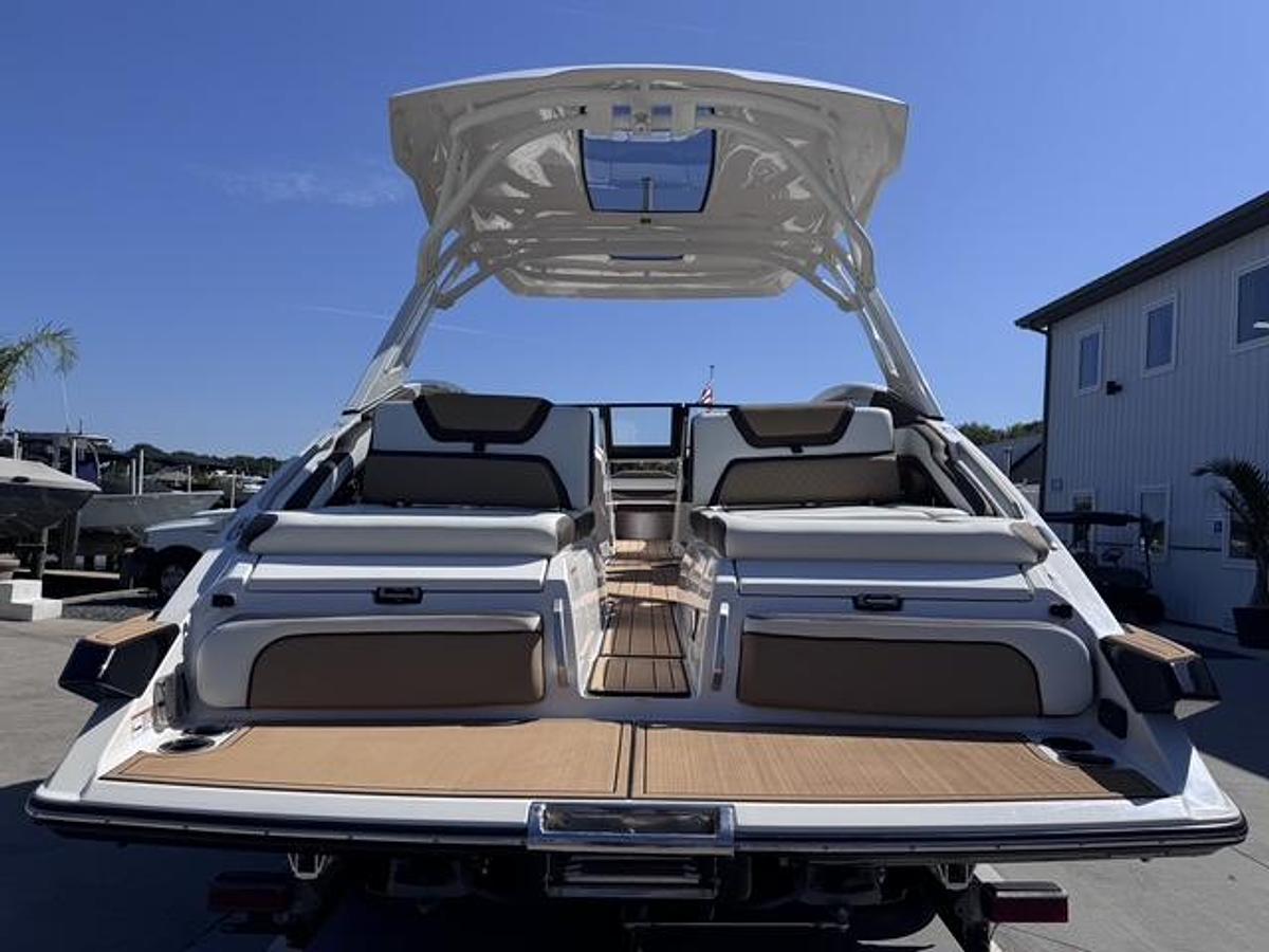 Used 2022 Yamaha 275SD