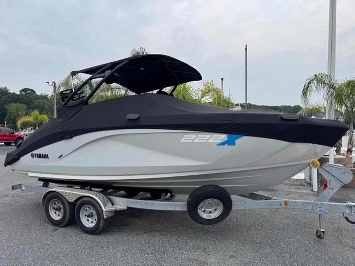 Used 2023 Yamaha Boats 222XD
