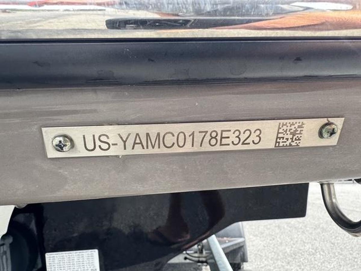 Used 2023 Yamaha 252SD