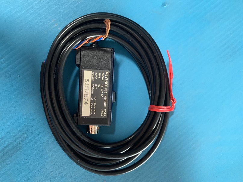 Used Keyence Fiber Optic Sensor Amplifier FS2-60